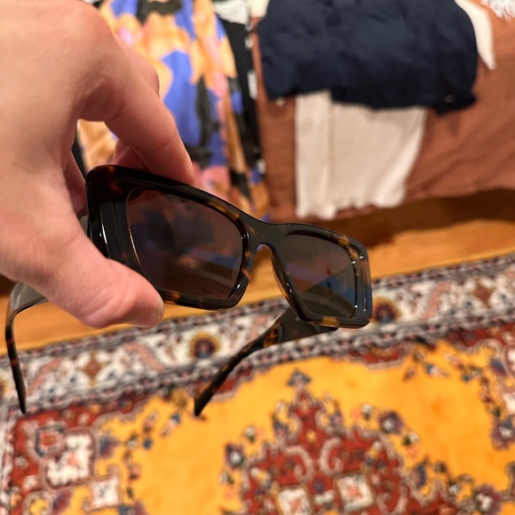 Prada sunglasses SPR08Y - Picture 10 of 13